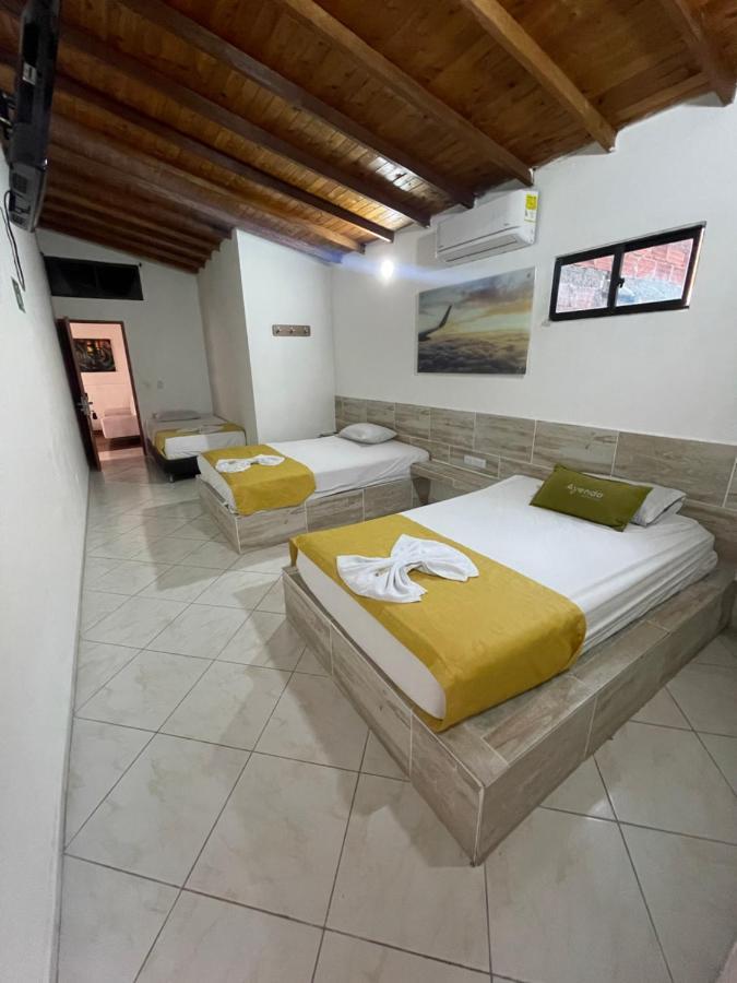 Hotel Brisas Medellin Medellín Exterior foto